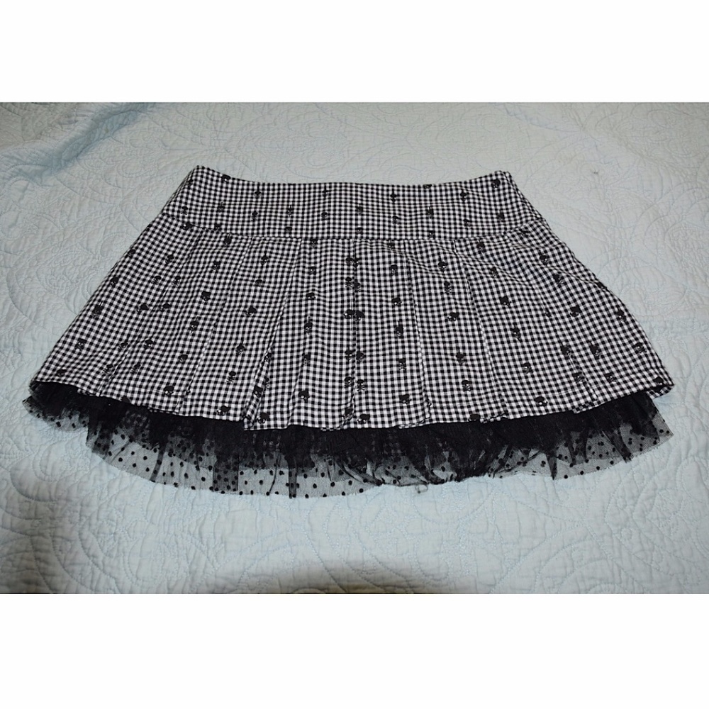 Hot Topic Skull/ Black Plaid Skater Skirt